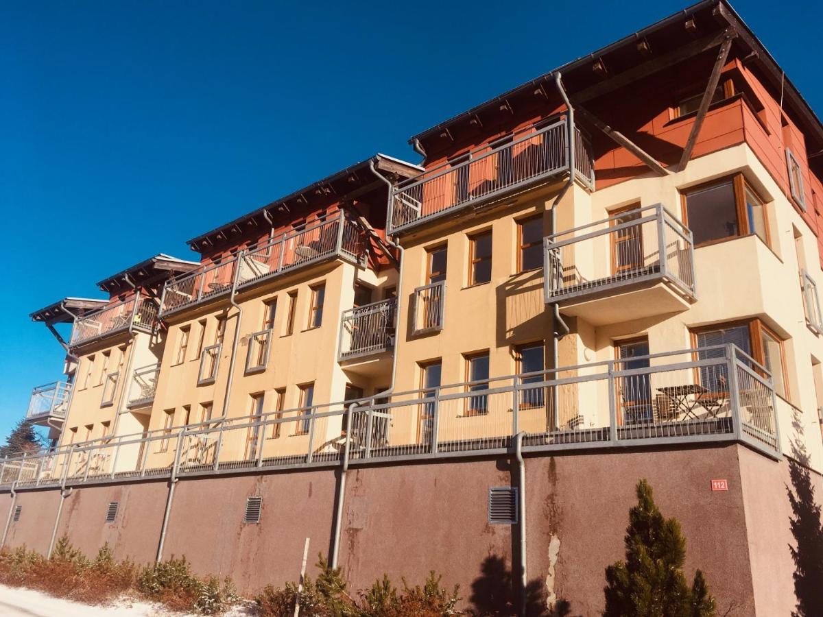 Mountain Apartment Klinovec Atomic Loučná pod Klínovcem Zewnętrze zdjęcie