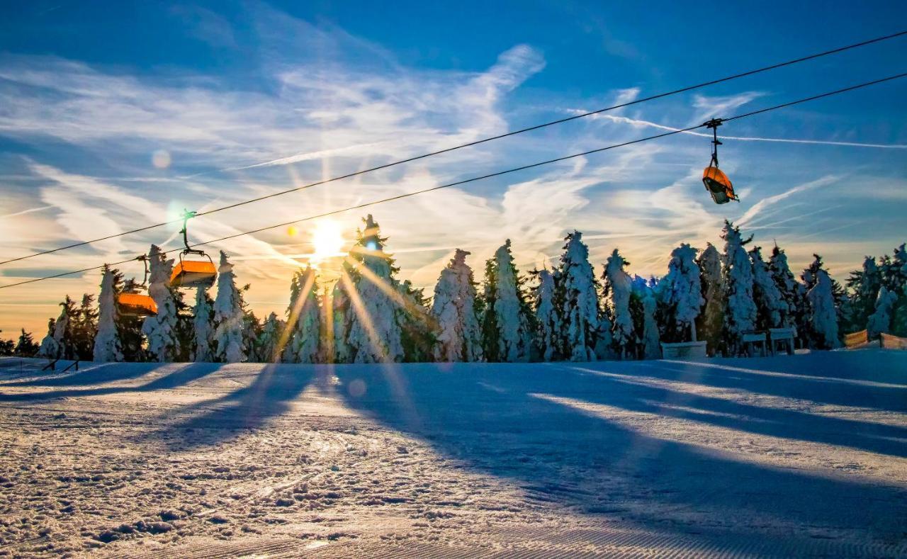 Mountain Apartment Klinovec Atomic Loučná pod Klínovcem Zewnętrze zdjęcie